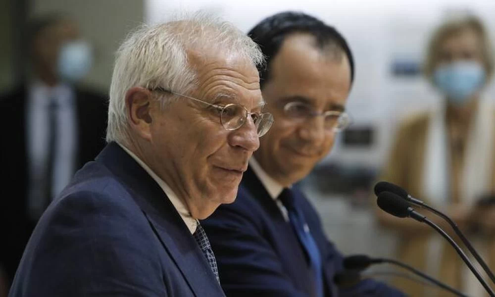 Χριστοδουλίδης- Μπορέλ: Tηλεφωνική επικοινωνία των δύο ανδρών